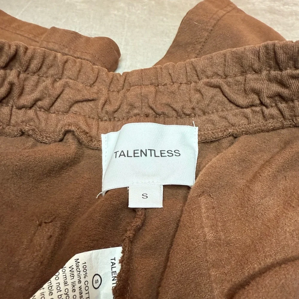 TALENTLESS Woman’s Cargo Pants in Brown - Picture 4 of 4